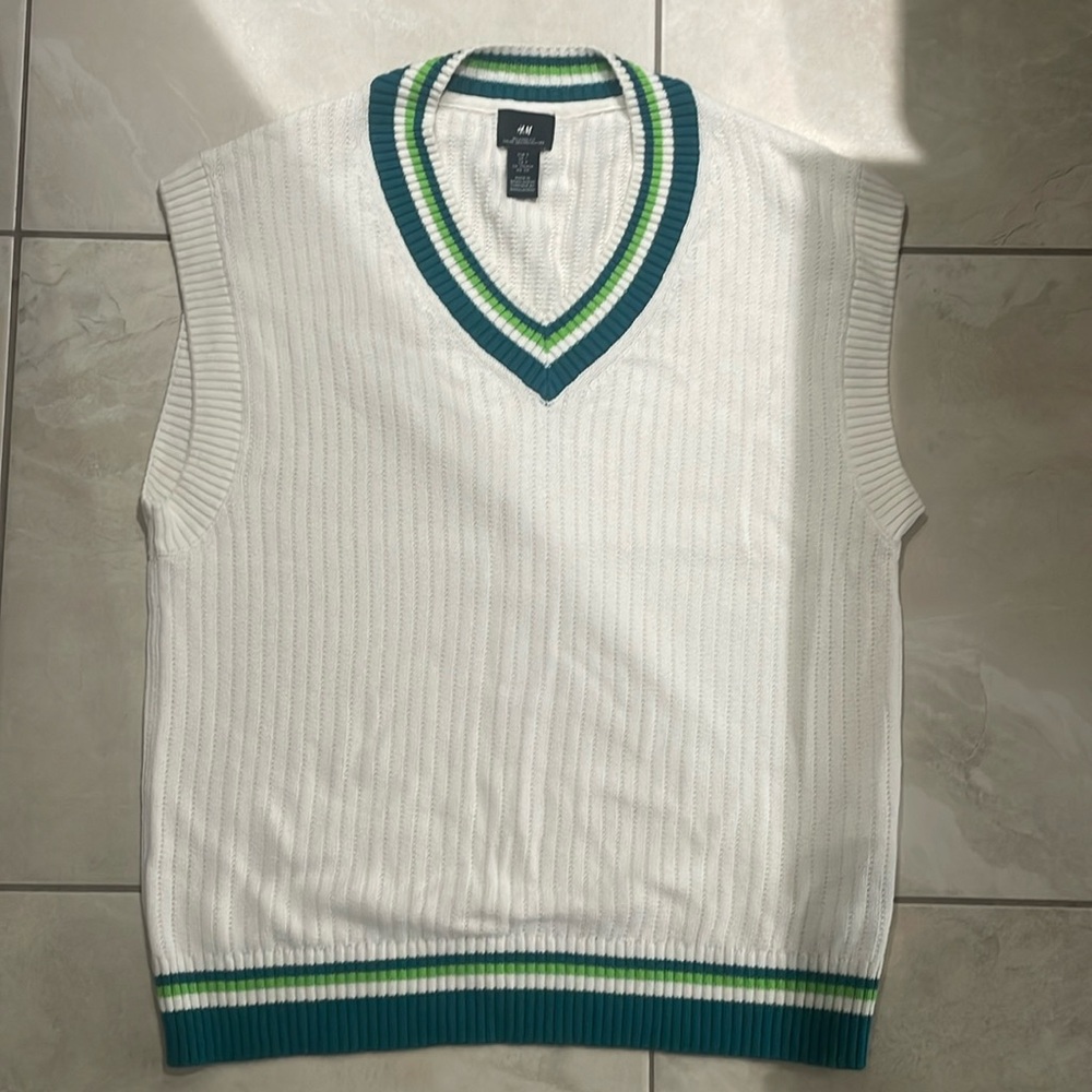 H&M RELAXED FIT SWEATER VEST